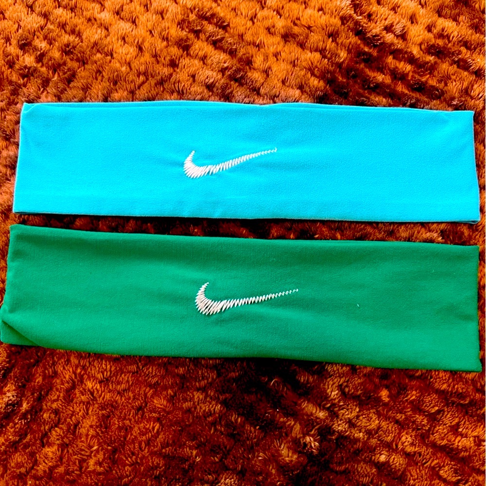 Worn 1x each